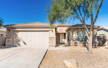 Building Photo - Spacious 3-Bedroom Home with Den in Arroyo...