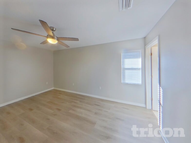 Building Photo - 5811 28th St E