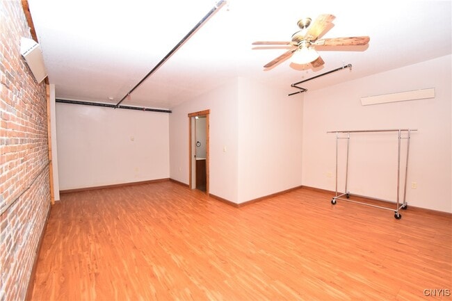 Building Photo - 150 Court St