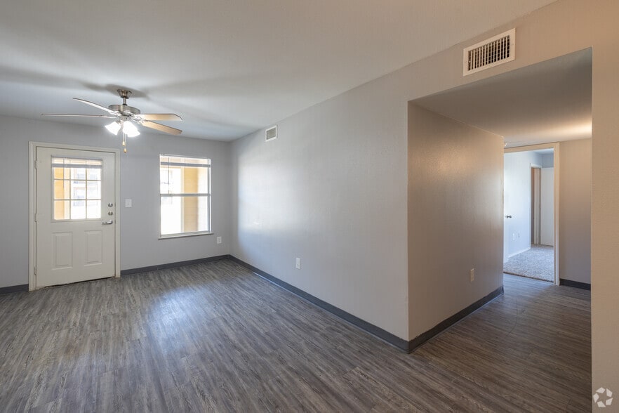 3BR, 2BA Living - Rio De Vida