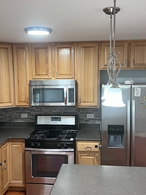 Building Photo - 7256 N Rogers Ave