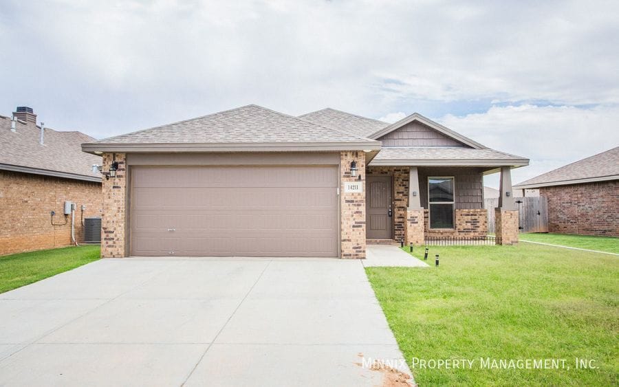 Building Photo - 14211 Vernon Ave