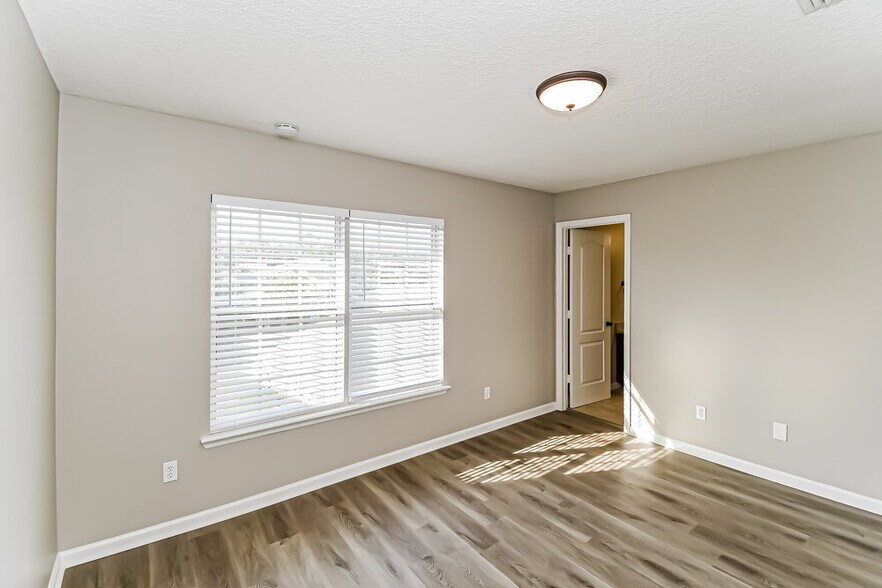 Building Photo - 4856 Monroe Forest Dr