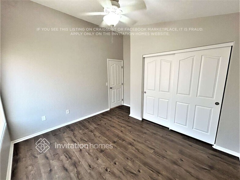 Building Photo - 6975 W Cactus Wren Dr
