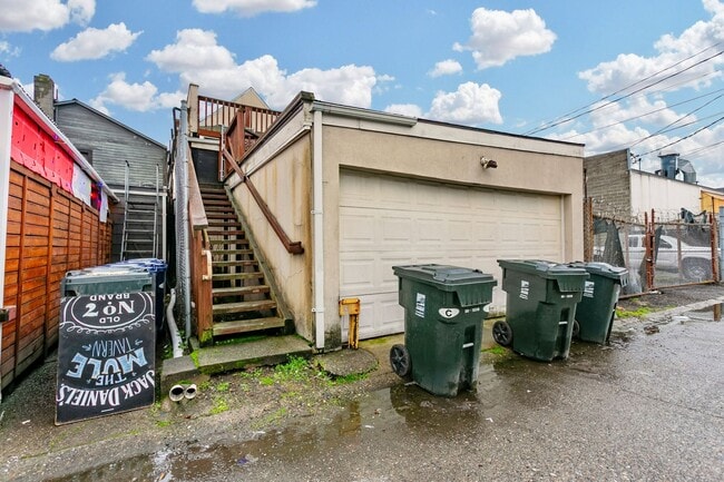 Building Photo - 5225 S Tacoma Way