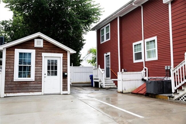 Building Photo - 11 Nobert St