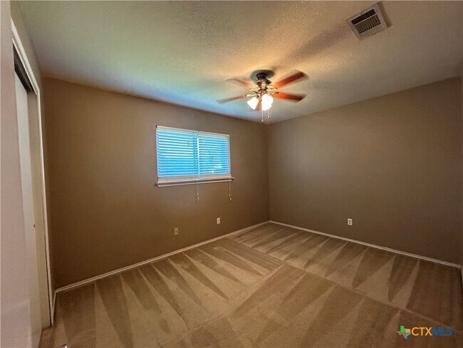 Building Photo - 4510 Dartmouth Dr