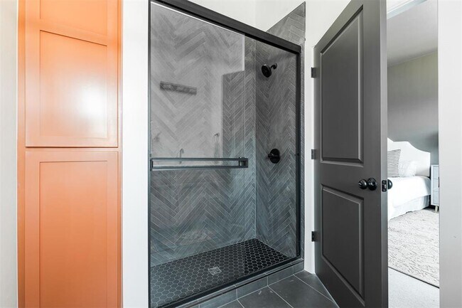 Building Photo - 1005 N Kelham Ave