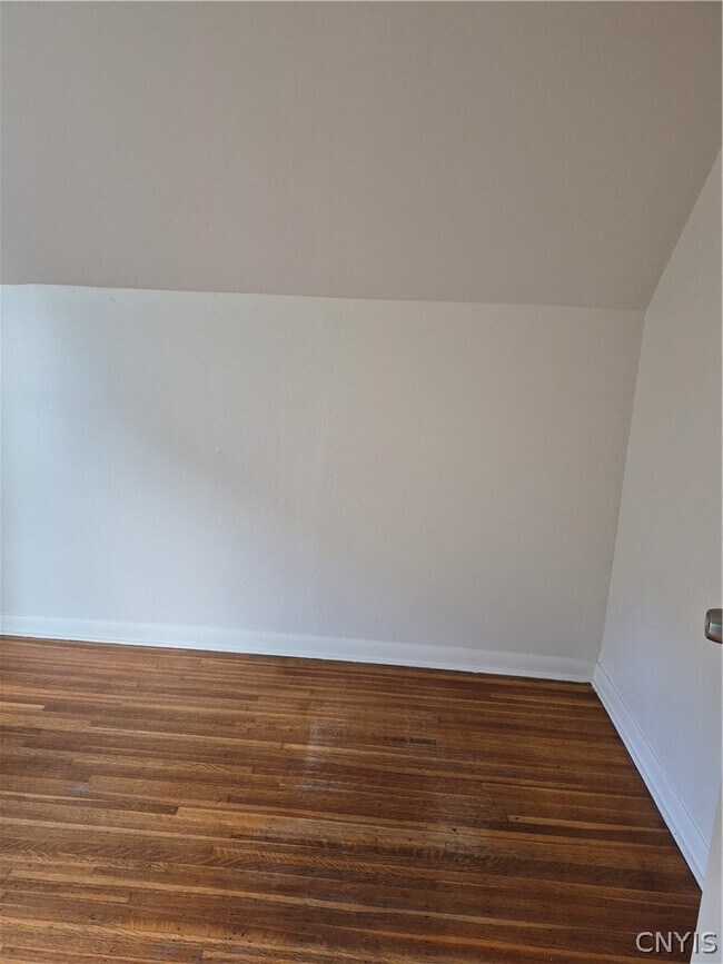 Building Photo - 406 Laforte Ave