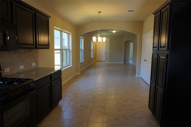 Building Photo - 1033 Britt Ln