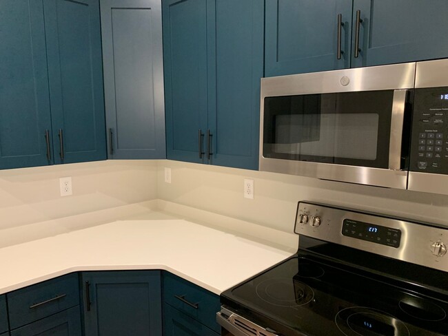 Building Photo - Valley View Townhomes