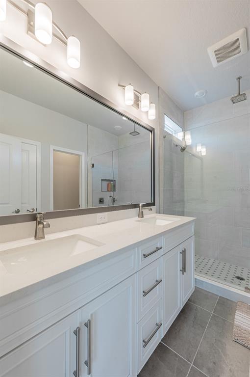 Building Photo - 2400 Ezzell Ct