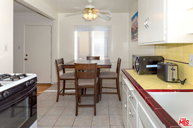 Building Photo - 3559 Sawtelle Blvd