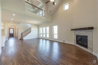 Building Photo - 560 Thoroughbred Ave
