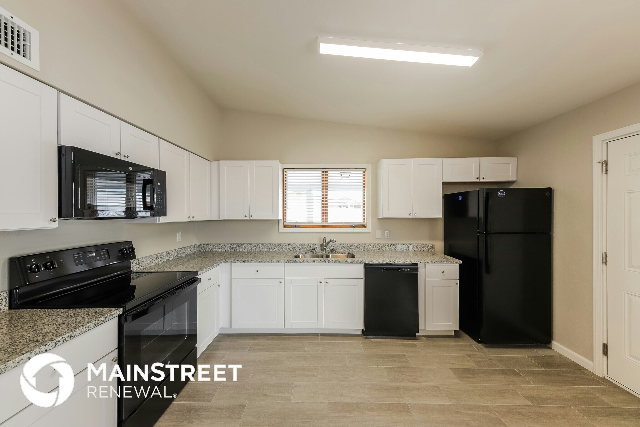 Building Photo - 3108 W McLellan Blvd