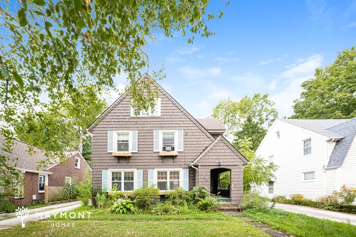 Primary Photo - 238 Oakgrove St