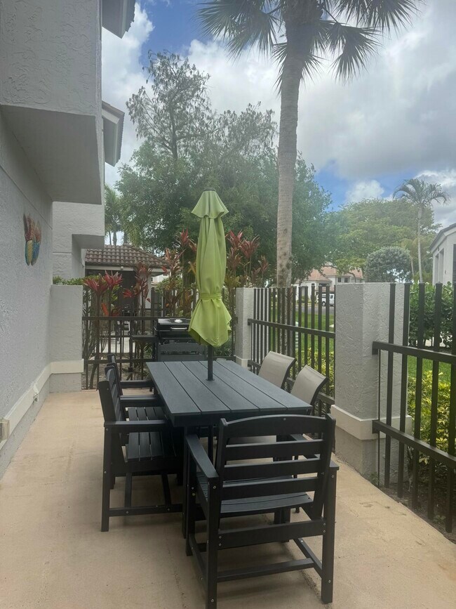 Building Photo - 364 Prestwick Cir