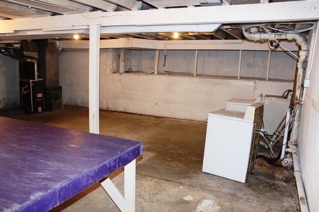 Building Photo - NEXT TO KSU!!!