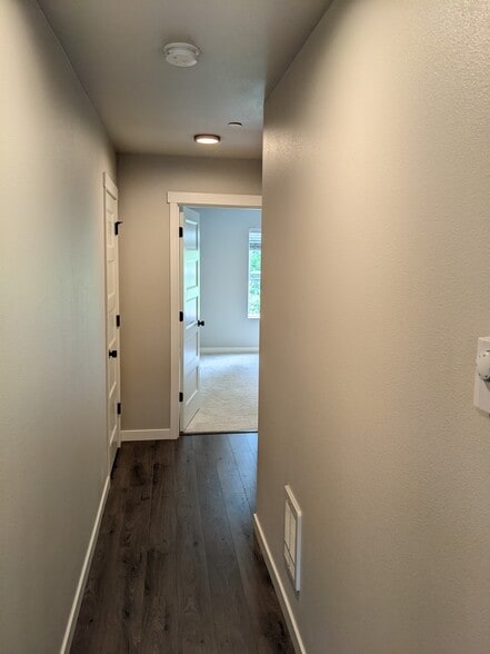 Building Photo - 13717 Admiralty Way