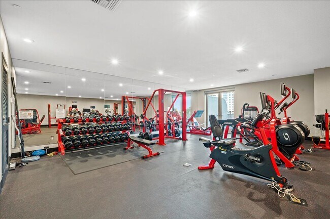 Building Photo - Fabulous Highrise Condo with Stripe Views!