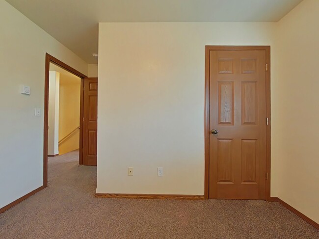 Building Photo - WINTER SPECIAL ~ $900 OFF FIRST MONTH RENT