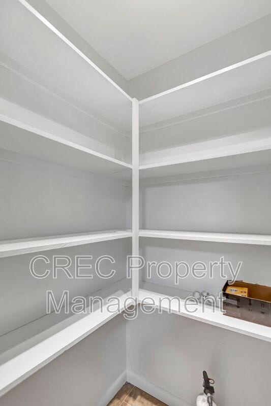 Building Photo - 9 Penn Ave