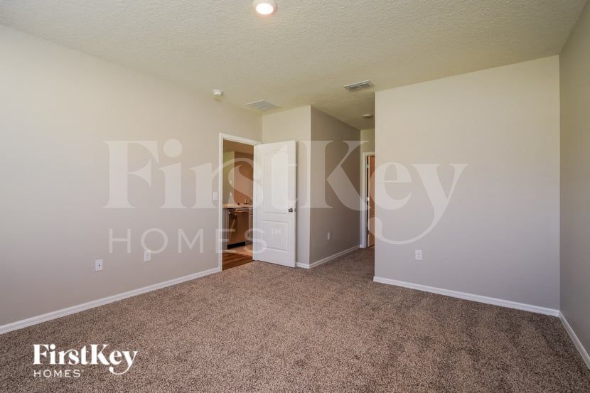 Building Photo - 2741 Grand Central Ave