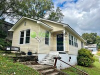 Building Photo - 904 Boylston St