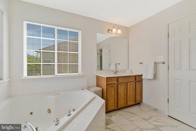 Building Photo - 44208 Navajo Dr