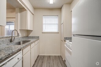 Building Photo - 1/2 off 1st months rent