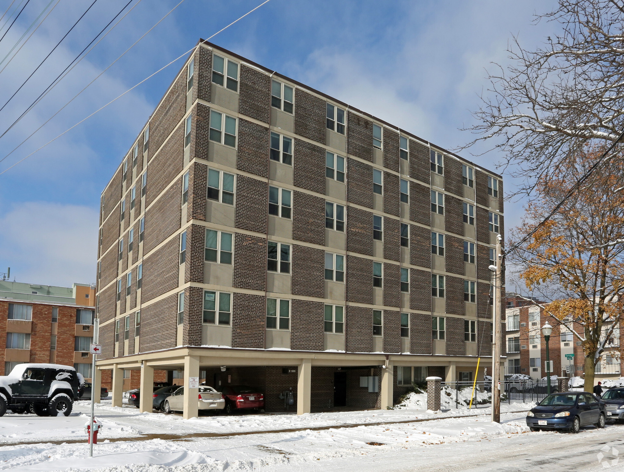 Building Photo - 1301 Spring St