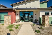 Building Photo - Sonita