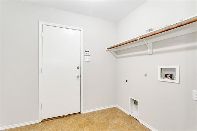 Building Photo - 10745 Kittering Trl