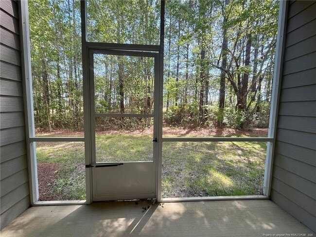 Building Photo - 188 Gallery Dr