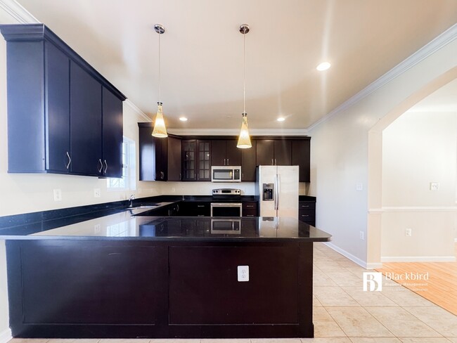 Building Photo - 5030 B St SE