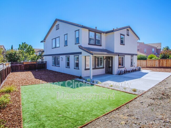 Building Photo - 5560 McFarlan Ranch Dr