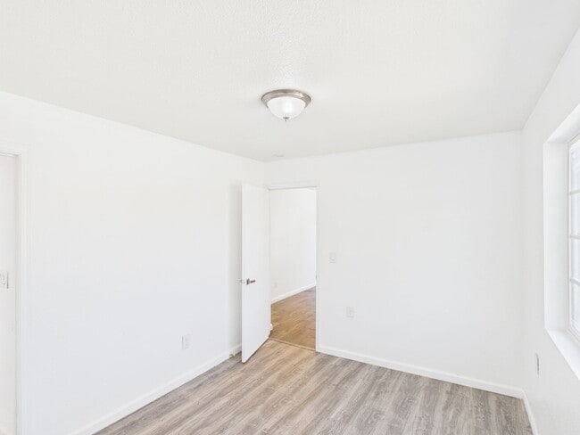 Building Photo - 2135 Washington St