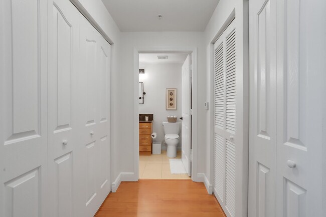 Building Photo - 255 NE 3rd Ave