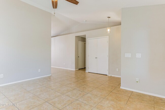 Building Photo - 10736 E El Moro Ave