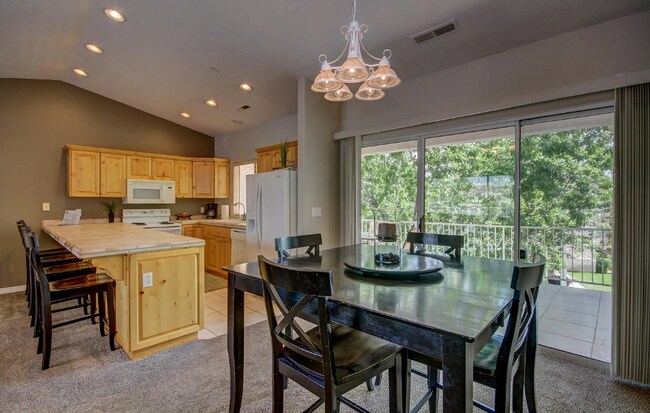 Building Photo - Enjoy Year-Round Resort Living in This Beautiful Condo!