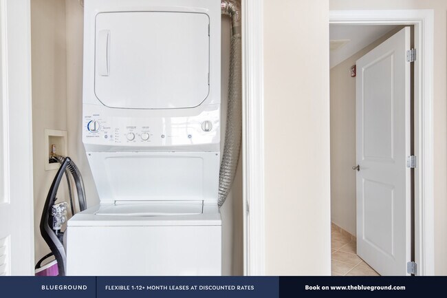 Building Photo - Highland Park, 1400 Irving St NW