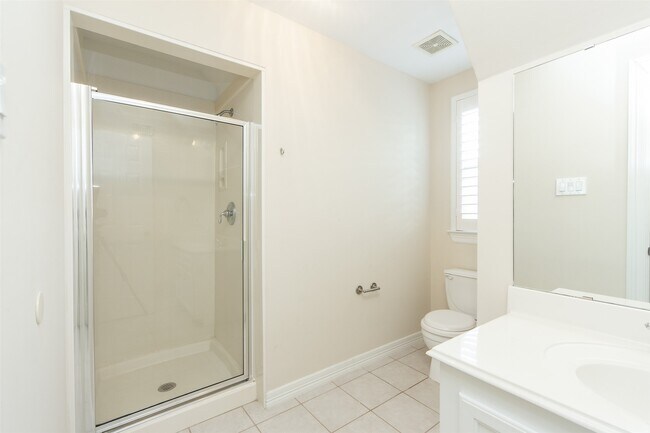 Building Photo - 6318 Elm Ct