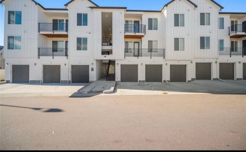 Building Photo - 2232 Arikaree Hts