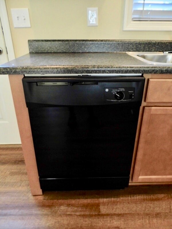 No need to hand wash dishes - 2312-B Belle Ave NE