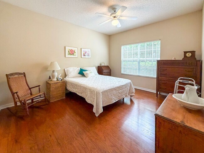 Building Photo - 2/2 Condo in The Links @ Haile Plantation - available end of April!