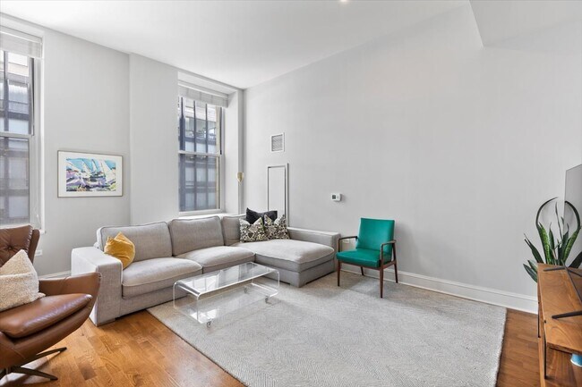 Building Photo - 850 N Lake Shore Dr