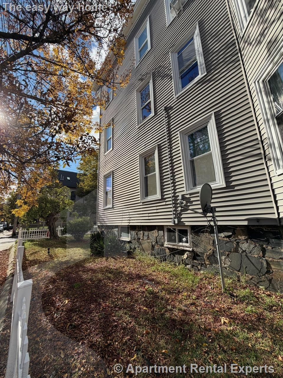 Building Photo - 21 Jaques St