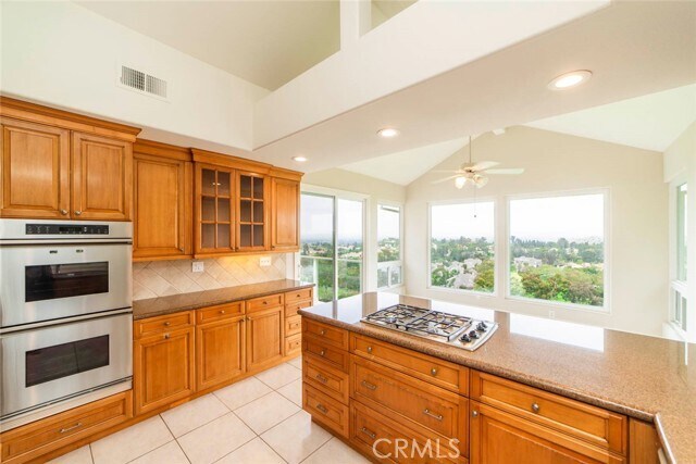 Building Photo - 20 Sirius