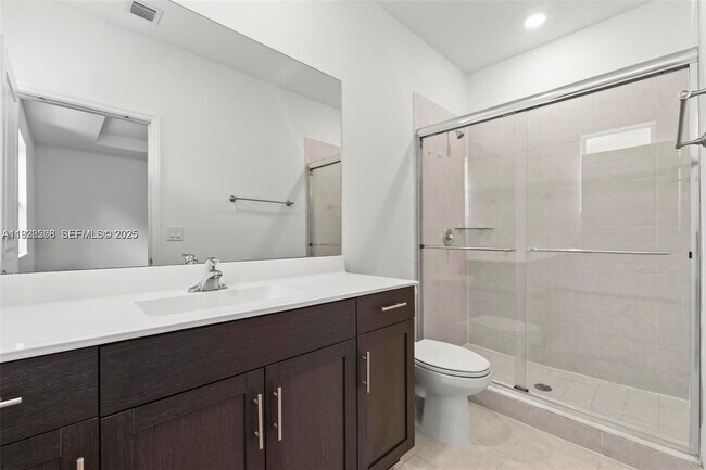 Building Photo - 2668 SE 19th St