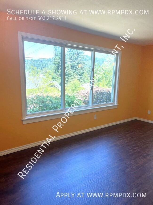 Building Photo - 4512 SW Fairvale Ct